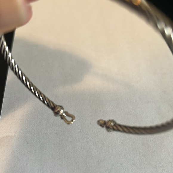 David Yurman cable buckle bracelet with diamonds - Picture 3 of 3